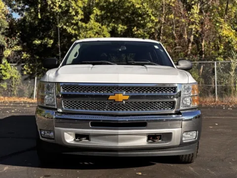 Photos of 2013 Chevrolet Silverado 1500 LT for sale in Davison, MI at Hank Graff Chevrolet Davison