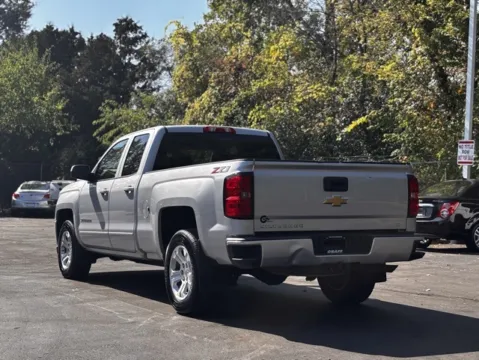 More photos of 2018 Chevrolet Silverado 1500 LT at Hank Graff Chevrolet Davison, MI