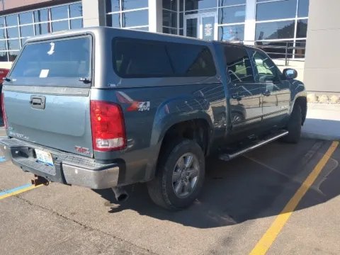 More photos of 2011 GMC Sierra 1500 SLT at Hank Graff Chevrolet Davison, MI