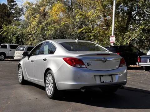 More photos of 2012 Buick Regal Premium I at Hank Graff Chevrolet Davison, MI