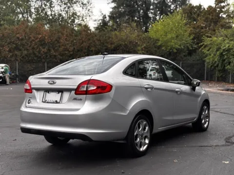 Photos of 2012 Ford Fiesta SEL for sale in Davison, MI at Hank Graff Chevrolet Davison