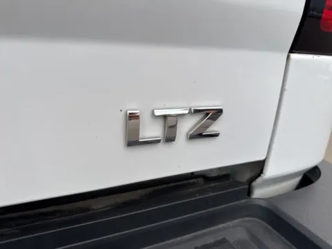More photos of 2015 Chevrolet Silverado 2500HD LTZ at Hank Graff Chevrolet Davison, MI