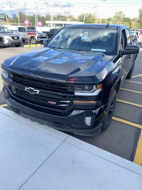 Black 2018 Chevrolet Silverado 1500 LT for sale in Davison, MI