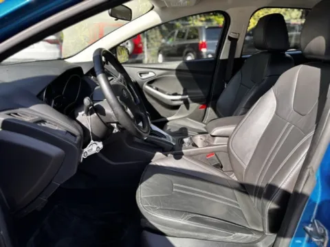 More photos of 2014 Ford Focus SE at Hank Graff Chevrolet Davison, MI