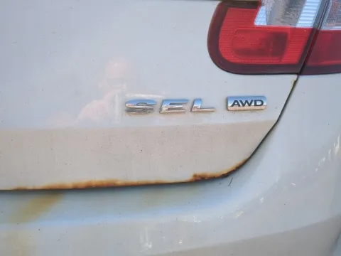 More photos of 2011 Ford Taurus SEL at Hank Graff Chevrolet Davison, MI