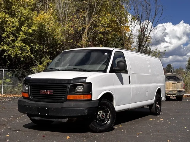 White 2015 GMC Savana 2500 Work Van for sale in Davison, MI