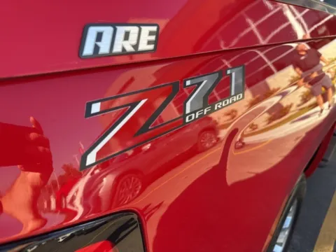 More photos of 2018 Chevrolet Silverado 1500 LT at Hank Graff Chevrolet Davison, MI