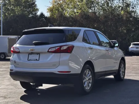 More photos of 2021 Chevrolet Equinox LS at Hank Graff Chevrolet Davison, MI