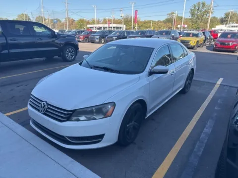 White 2013 Volkswagen Passat 2.5 SE for sale in Davison, MI