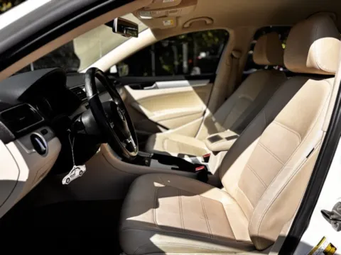 More photos of 2013 Volkswagen Passat 2.5 SE at Hank Graff Chevrolet Davison, MI