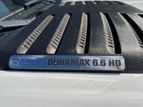 More photos of 2011 GMC Sierra 3500HD SLE at Hank Graff Chevrolet Davison, MI