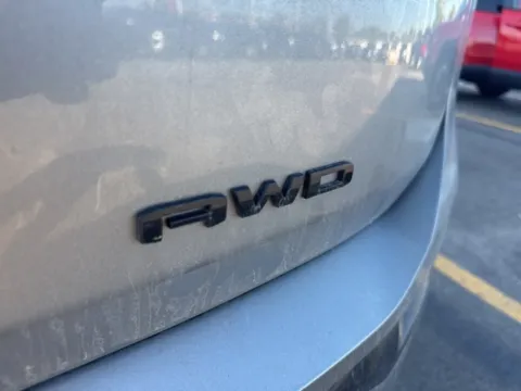 More photos of 2023 GMC Terrain SLE at Hank Graff Chevrolet Davison, MI