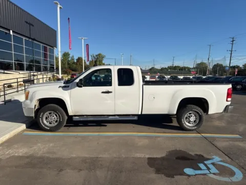 Another view of 2009 GMC Sierra 2500HD SLE for sale in Davison, MI at Hank Graff Chevrolet Davison