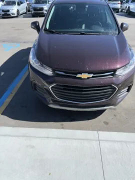 Photos of 2022 Chevrolet Trax LT for sale in Davison, MI at Hank Graff Chevrolet Davison