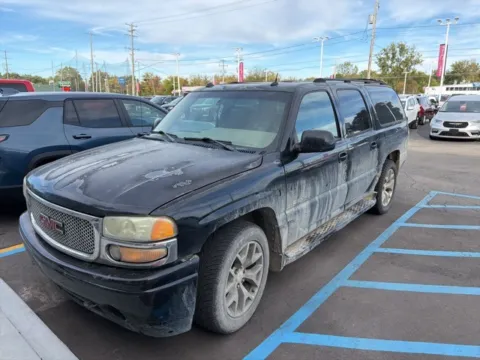 Black 2004 GMC Yukon XL Denali for sale in Davison, MI