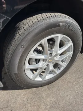 More photos of 2024 Chevrolet Equinox LT at Hank Graff Chevrolet Davison, MI