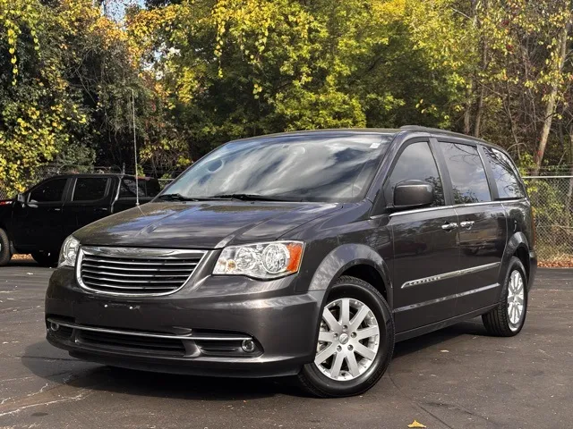 Used 2015 Chrysler Town Country Touring for sale in Davison, MI