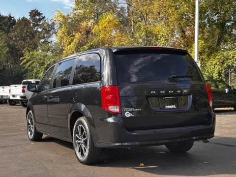More photos of 2017 Dodge Grand Caravan SE at Hank Graff Chevrolet Davison, MI