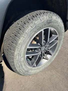 More photos of 2018 Jeep Grand Cherokee Limited at Hank Graff Chevrolet Davison, MI