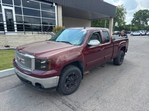 Blue 2007 GMC Sierra 1500 SLT for sale in Davison, MI