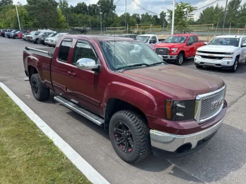 Photos of 2007 GMC Sierra 1500 SLT for sale in Davison, MI at Hank Graff Chevrolet Davison