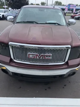 More photos of 2007 GMC Sierra 1500 SLT at Hank Graff Chevrolet Davison, MI