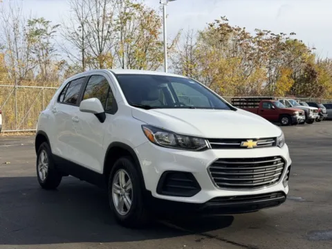 Photos of 2022 Chevrolet Trax LS for sale in Davison, MI at Hank Graff Chevrolet Davison