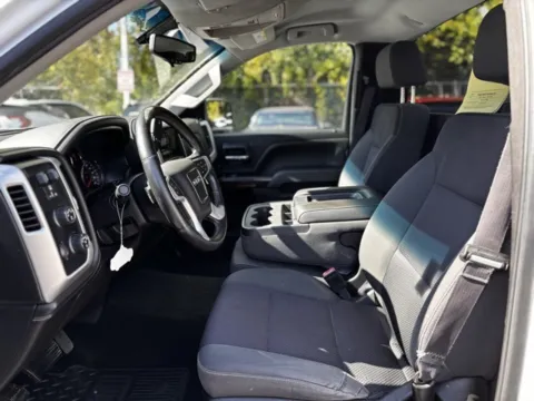 More photos of 2014 GMC Sierra 1500 SLE at Hank Graff Chevrolet Davison, MI