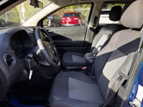 More photos of 2010 Jeep Compass Sport at Hank Graff Chevrolet Davison, MI