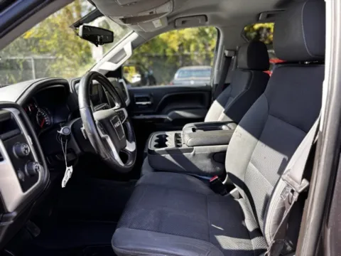More photos of 2014 GMC Sierra 1500 SLE at Hank Graff Chevrolet Davison, MI