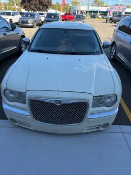 Photos of 2009 Chrysler 300C Hemi for sale in Davison, MI at Hank Graff Chevrolet Davison