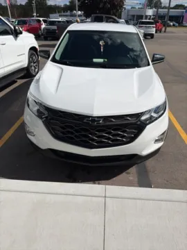 Photos of 2019 Chevrolet Equinox LT for sale in Davison, MI at Hank Graff Chevrolet Davison