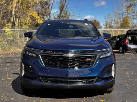 Photos of 2022 Chevrolet Equinox RS for sale in Davison, MI at Hank Graff Chevrolet Davison