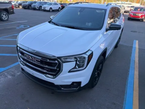 White 2024 GMC Terrain AT4 for sale in Davison, MI