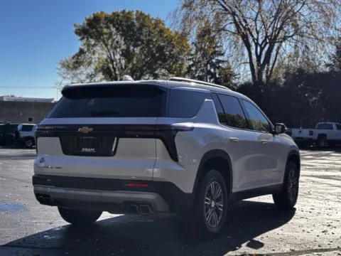More photos of 2024 Chevrolet Traverse LT at Hank Graff Chevrolet Davison, MI