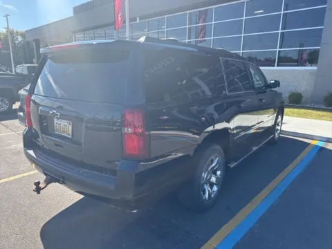 More photos of 2019 Chevrolet Suburban LT at Hank Graff Chevrolet Davison, MI