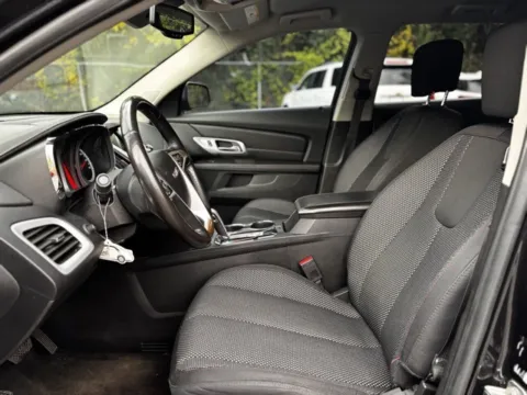 More photos of 2015 GMC Terrain SLE-2 at Hank Graff Chevrolet Davison, MI