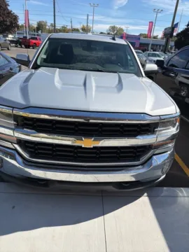 Photos of 2018 Chevrolet Silverado 1500 LT for sale in Davison, MI at Hank Graff Chevrolet Davison