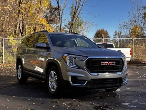 Another view of 2024 GMC Terrain SLE for sale in Davison, MI at Hank Graff Chevrolet Davison