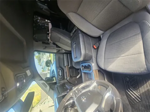 Photos of 2020 Chevrolet Silverado 1500 LT Trail Boss for sale in Davison, MI at Hank Graff Chevrolet Davison