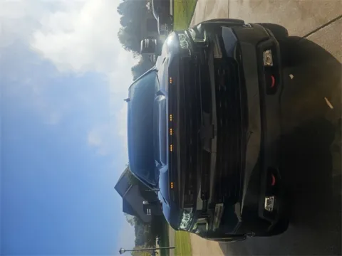 More photos of 2020 Chevrolet Silverado 1500 LT Trail Boss at Hank Graff Chevrolet Davison, MI