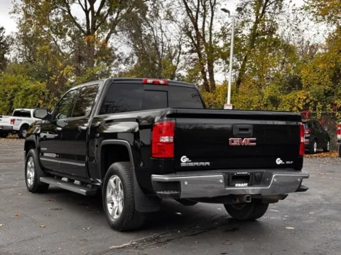 More photos of 2015 GMC Sierra 1500 SLT at Hank Graff Chevrolet Davison, MI