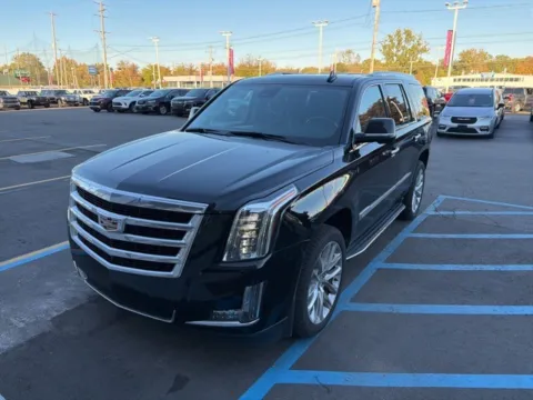 Black 2020 Cadillac Escalade Luxury for sale in Davison, MI