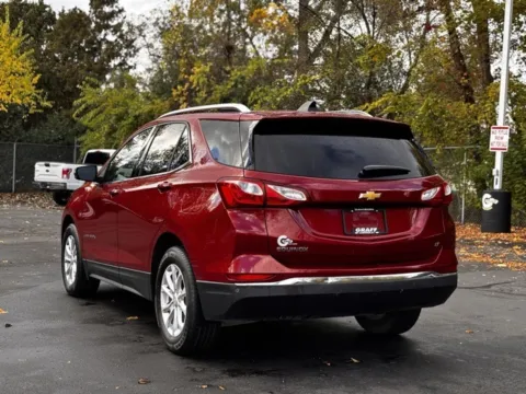 More photos of 2018 Chevrolet Equinox LT at Hank Graff Chevrolet Davison, MI