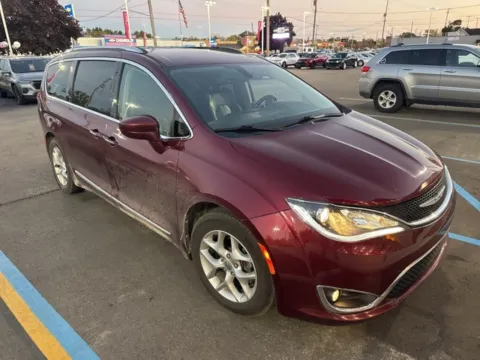 Red 2018 Chrysler Pacifica Touring L Plus for sale in Davison, MI