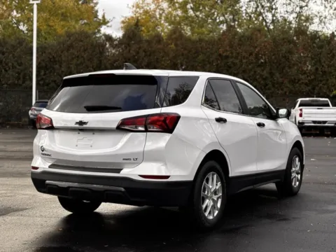 More photos of 2022 Chevrolet Equinox LT at Hank Graff Chevrolet Davison, MI