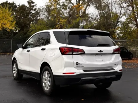More photos of 2022 Chevrolet Equinox LT at Hank Graff Chevrolet Davison, MI