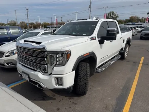 White 2020 GMC Sierra 2500HD Denali for sale in Davison, MI