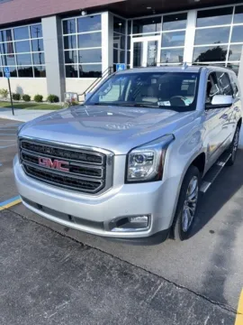Silver 2017 GMC Yukon SLT for sale in Davison, MI