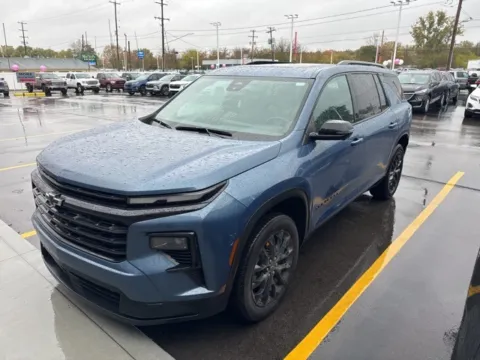 Blue 2024 Chevrolet Traverse LT for sale in Davison, MI